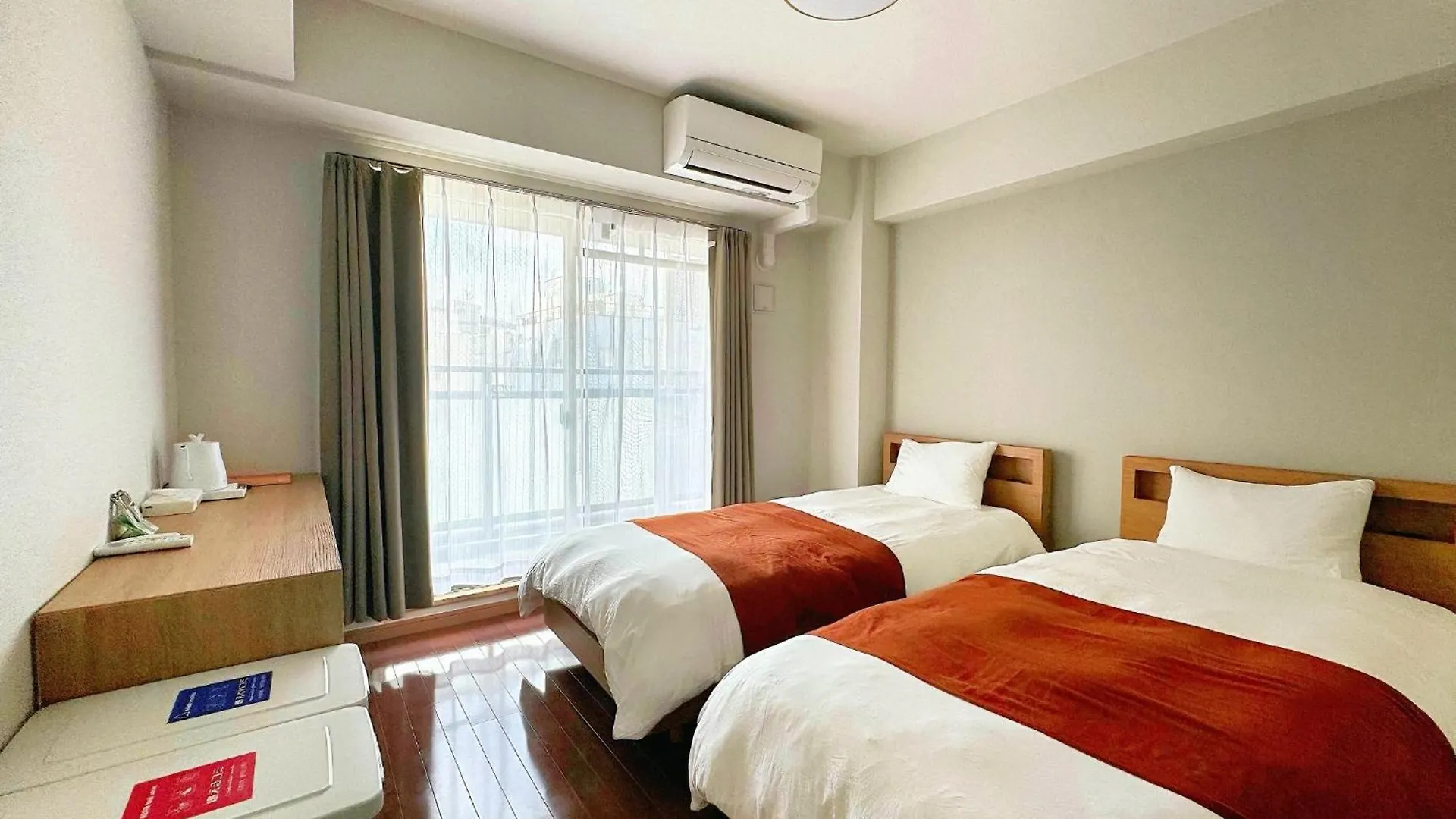 Crystal Court Namba 204, 402, 704, 801, 802, 902 - Vacation Stay 18807 Osaka Apartment